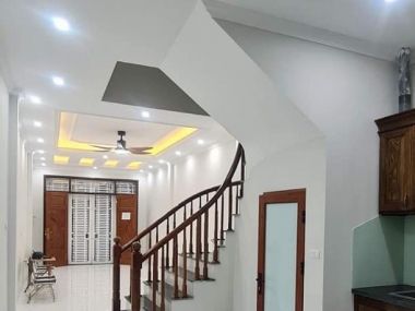 Bán nhà Trần Khát Chân , 36m2 x 5 tầng, Ô TÔ đỗ cửa, CỰC HIẾM !!!