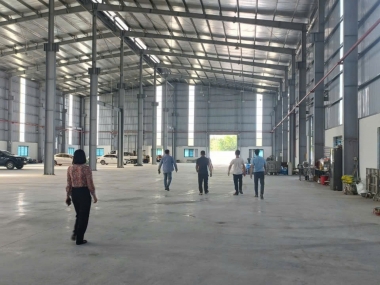 Cho thuê nhà xưởng tại Hưng Yên
- Diện tích 2600m2, 3300m2, 4200m2
- Nhà xưởng xây dựng độc lập
-