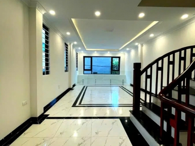 NHÀ MỚI PHỐ NGỌC TRÌ- LONG BIÊN, 40M2, 6 TẦNG- THANG MÁY, MT4M, 9 TỶ.