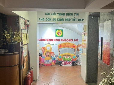 Bán nhà chung cư (tầng 8) mặt phố Quán Thánh, Ba Đình, Hà Nộị; Diện tích: 63m2, mặt tiền 5m. Giá: 5,