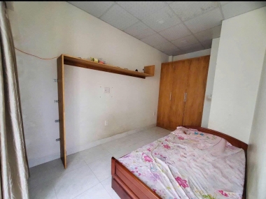 Bán Nhà 3 Tầng Hẻm Lê Hồng Phong, Nha Trang
Diện tích: 20.7m² - Giá: 1.6 Tỷ