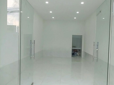 Bán nhà 40m2 mặt tiền đường Lý Tế Xuyên - Linh Đông