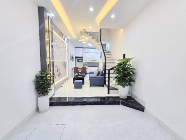 BÁN NHÀ - LÊ THANH NGHỊ - 38M² - 5 TẦNG - HƠN 6 TỶ ÔTÔ VÀO NHÀ - NHÀ KHUNG CỘT BÊ TÔNG CHẮC CHẮN